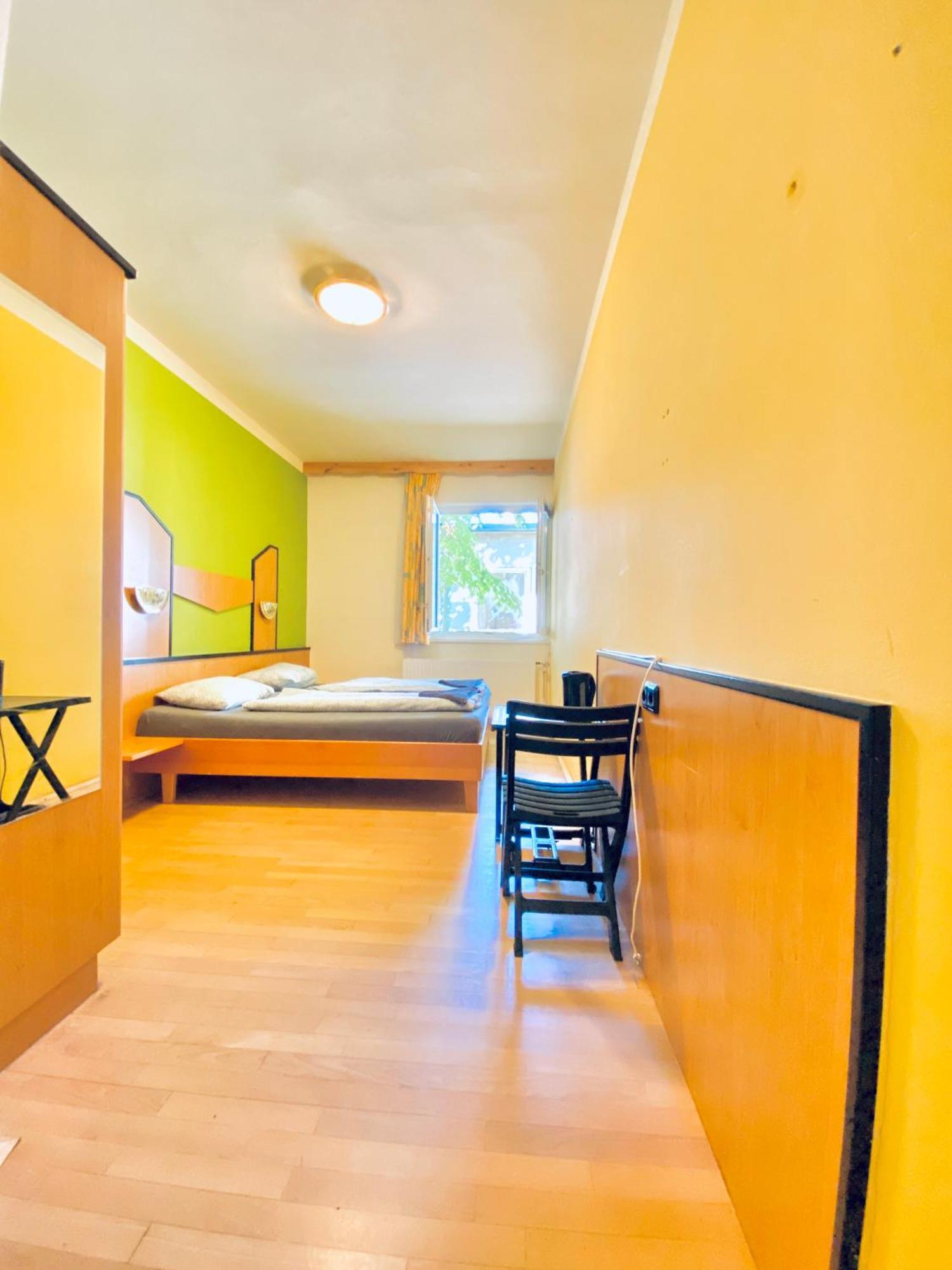 Affordable Central Rooms, 10-Min To Lugner City ウィーン エクステリア 写真